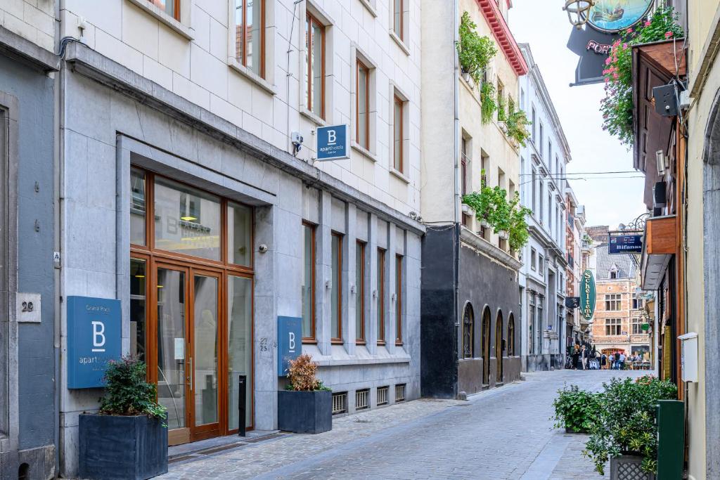 B-Aparthotels Grand Place