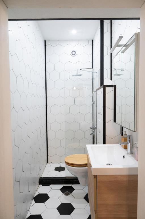 Perfect Long-term Stay Stylish and Spacious Top Center Next to Vitosha Blvd