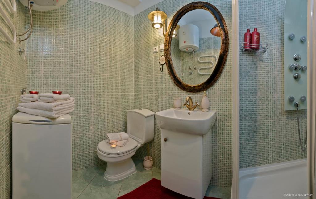 Emperor's Suites