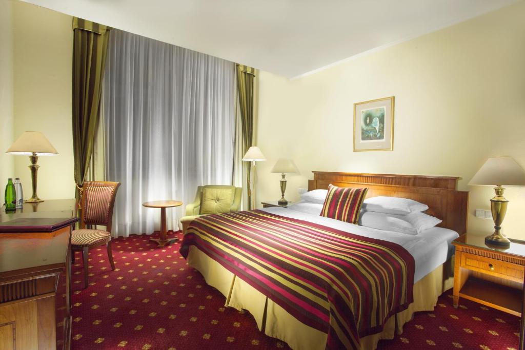 Art Nouveau Palace Hotel (Presidential Suite/Apartments)