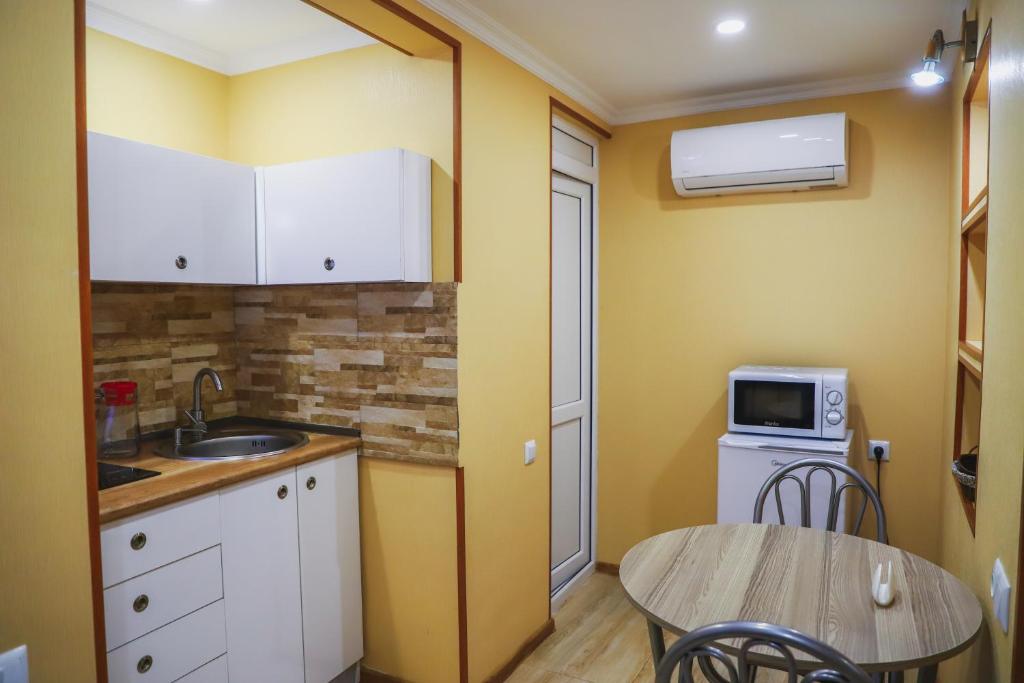 Apartments With Wine Cellar In Old Tbilisi