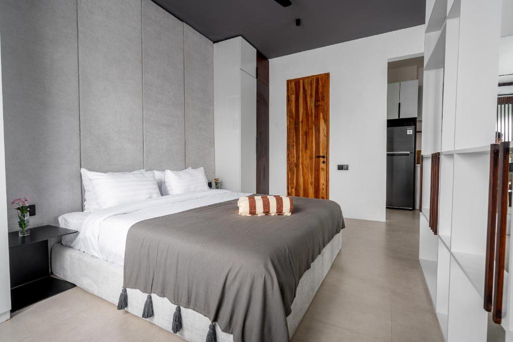 Sebelas Apartments by EVDEkimi