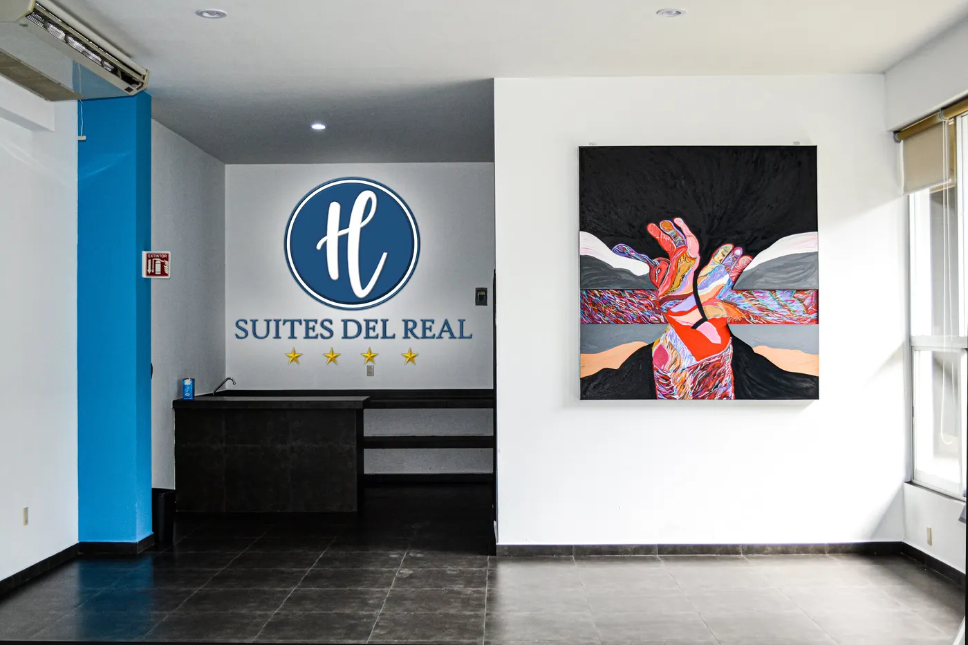 Suites Del Real