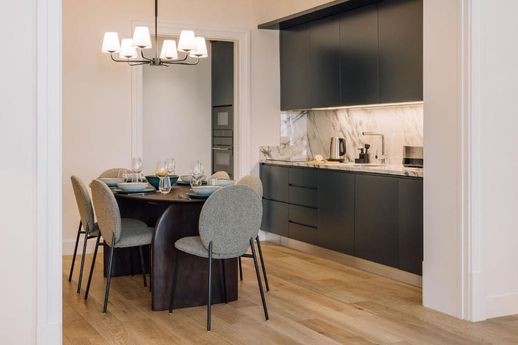 Ando Living Abrantes 50 House