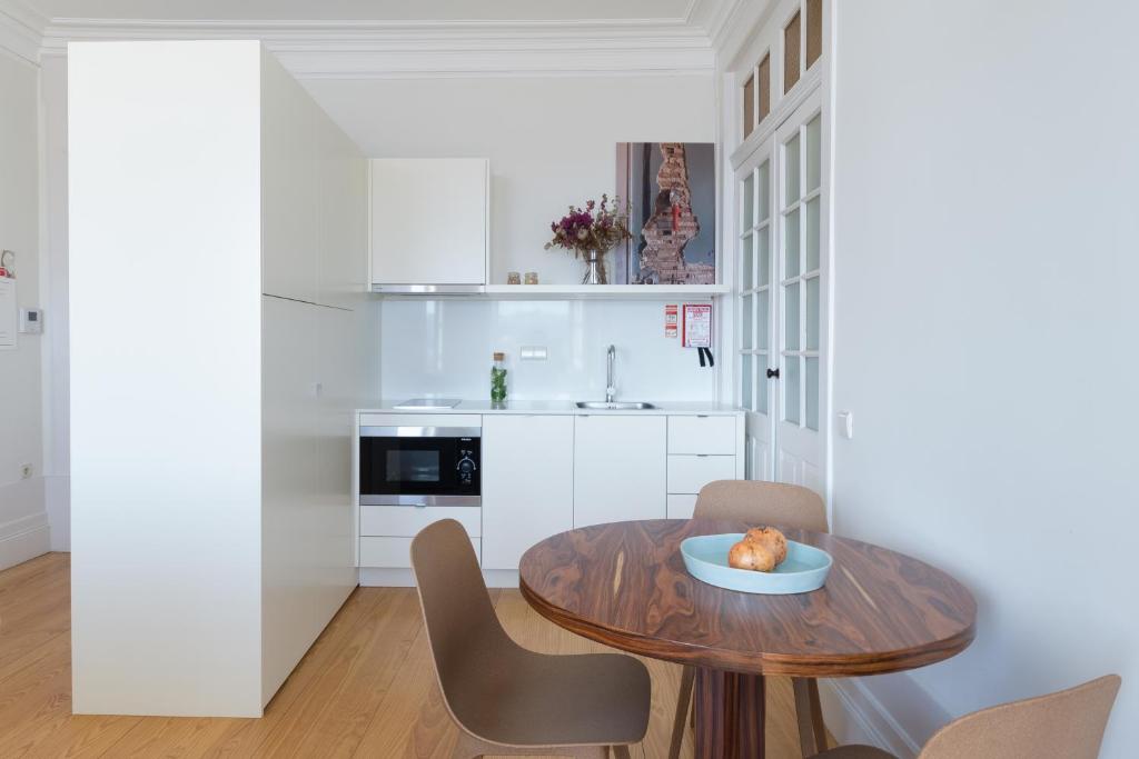 B28 Apartments
