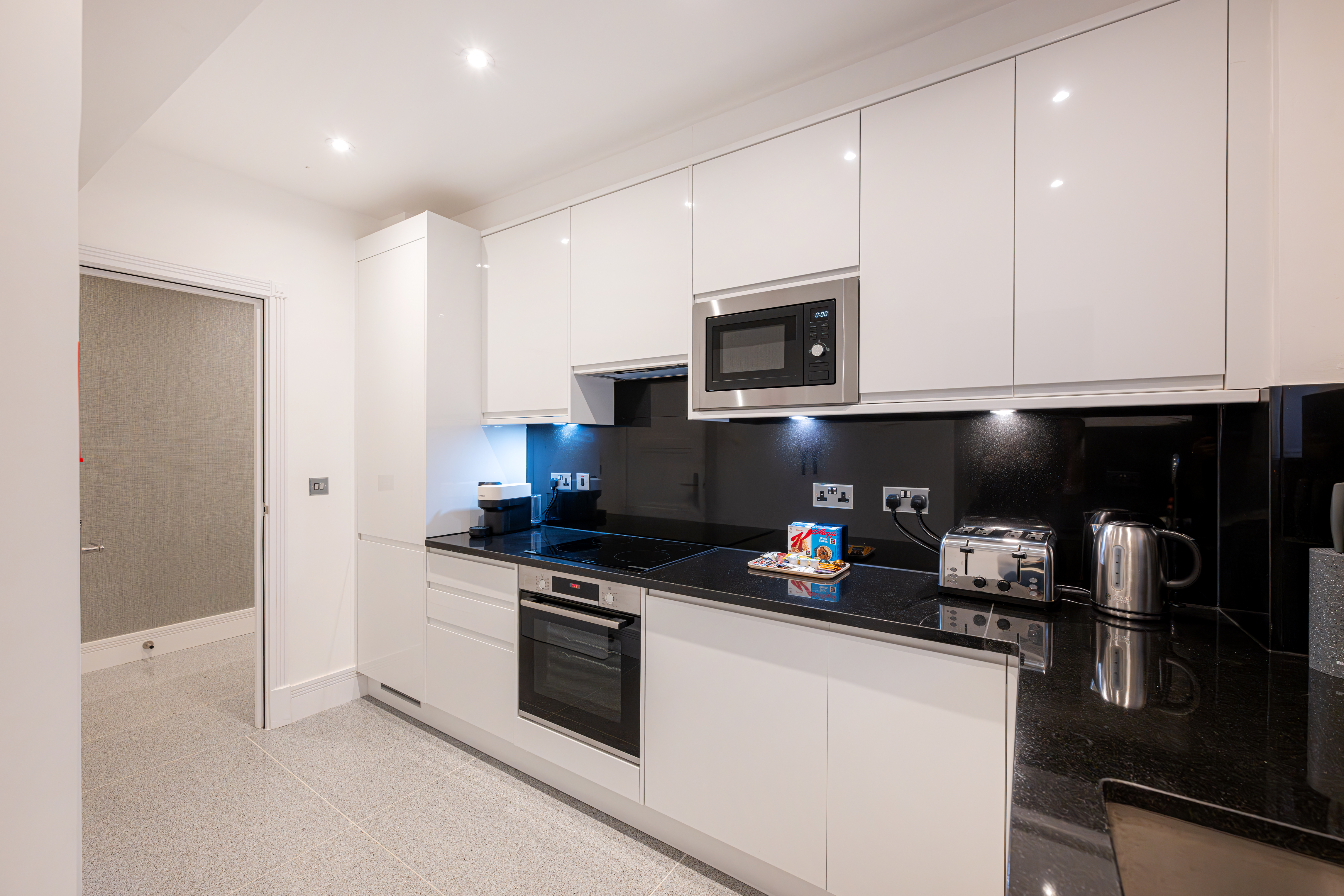 Roomspace Serviced Apartments - Cascades Court